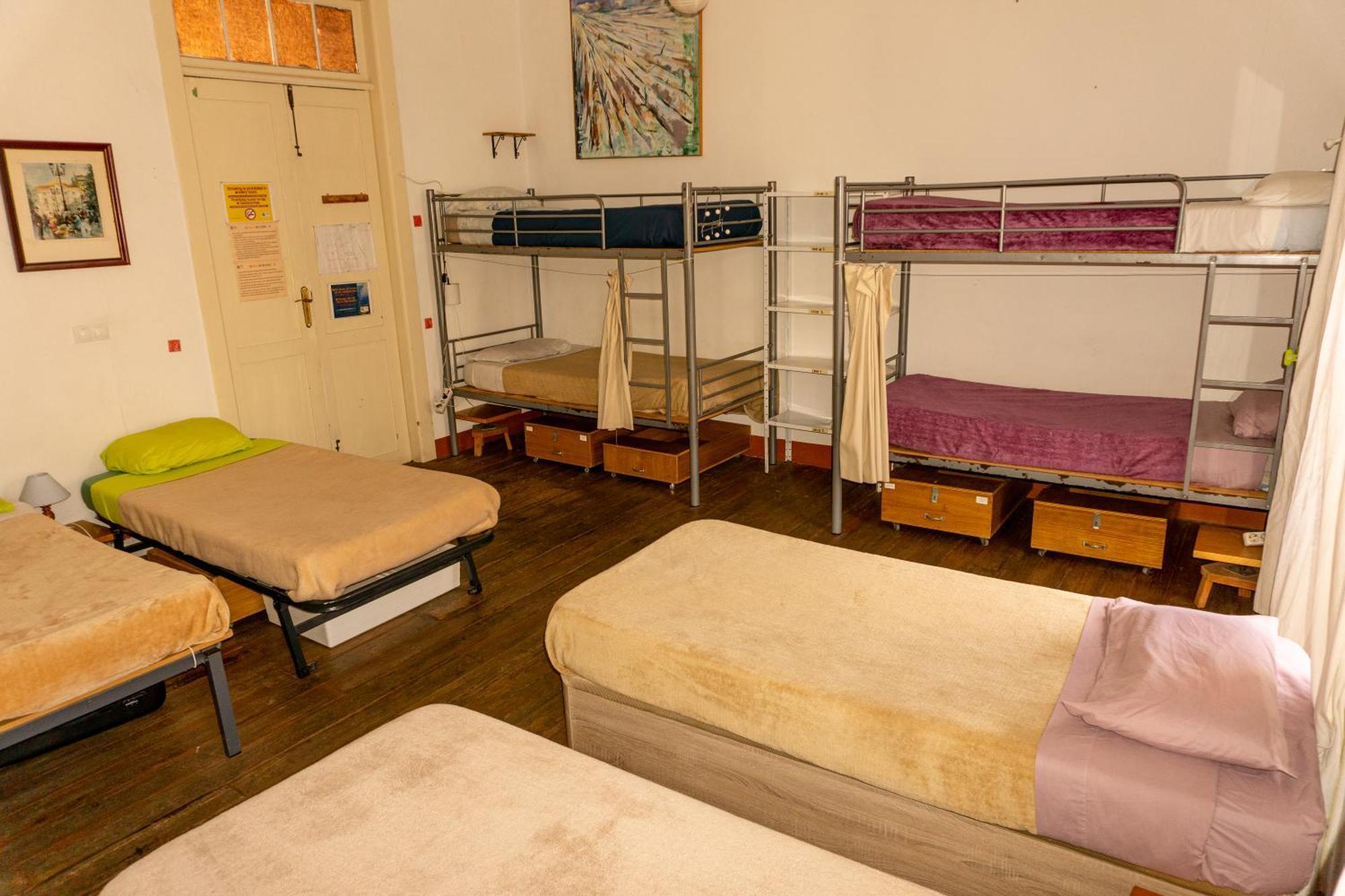 La Casa Encantada Hostel El Paso
