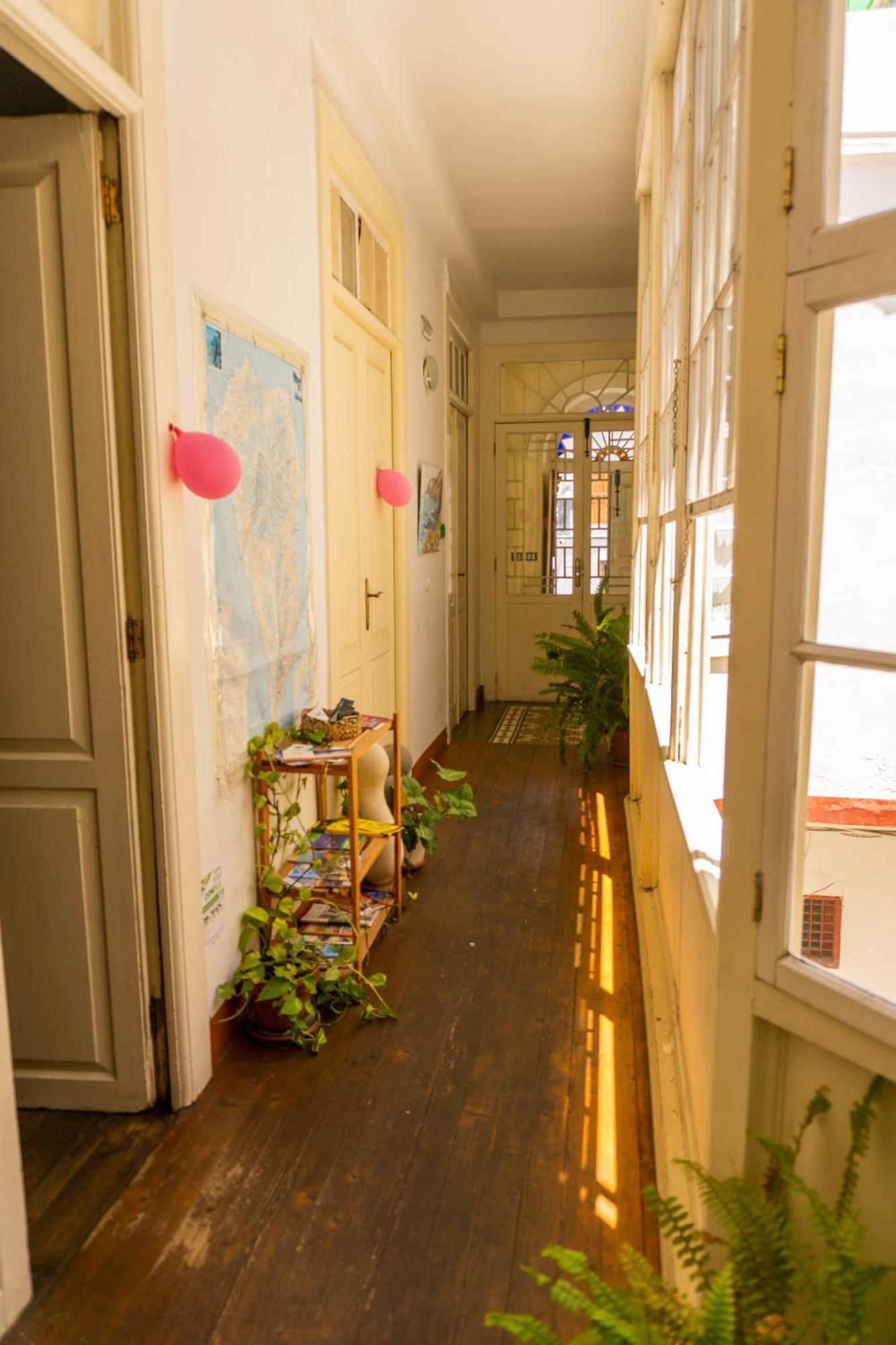 La Casa Encantada Albergue *